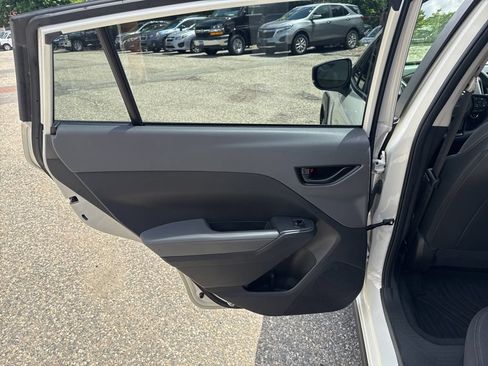 Used 2024 Subaru Crosstrek 2.0i Premium AWD/4WD image 18