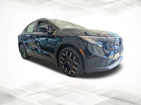 New 2026 Nissan Leaf Platinum+ w/ Cargo Package (Platinum+) image 2