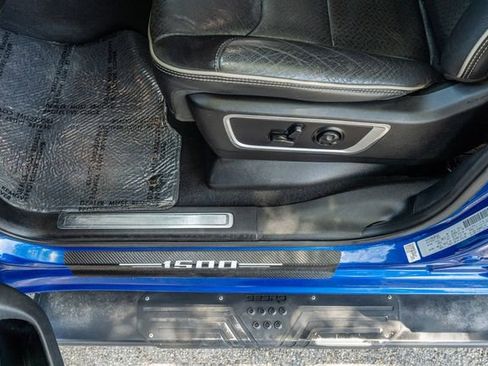 Used 2019 RAM 1500 Laramie w/ Sport Appearance Package image 17