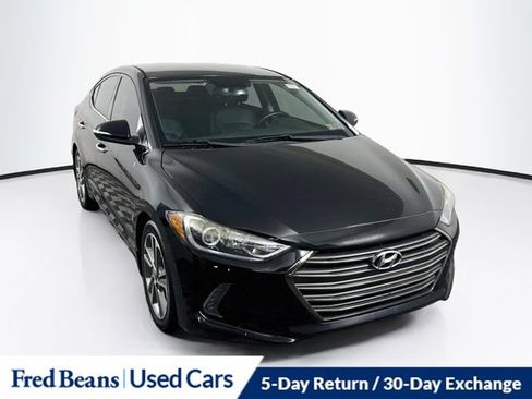 Used 2017 Hyundai Elantra Limited FWD image 1
