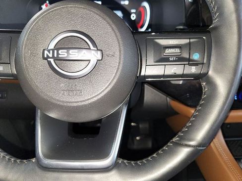 Certified 2024 Nissan Pathfinder Platinum FWD image 29