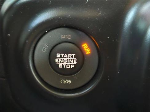 Used 2021 Jeep Wrangler Unlimited Rubicon AWD/4WD image 22
