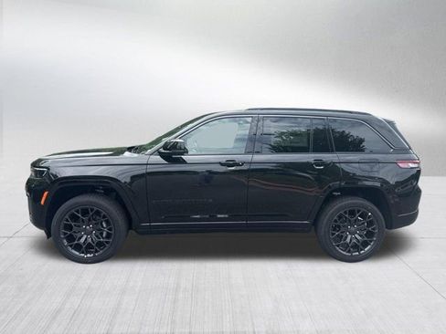 New 2026 Jeep Grand Cherokee Summit AWD/4WD image 8