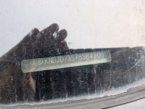 Used 2008 Kia Sorento LX image 7