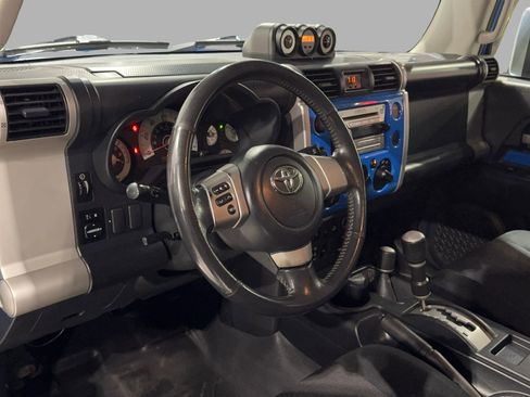 Used 2007 Toyota FJ Cruiser 4WD image 11