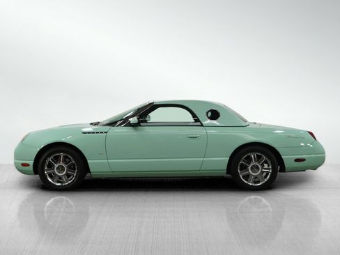 Used 2004 Ford Thunderbird image 2