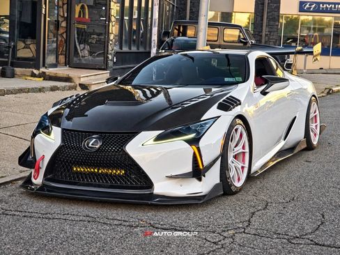 Used 2018 Lexus LC 500 Coupe w/ Touring Package RWD image 3