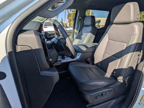 New 2026 Chevrolet Silverado 1500 RST w/ Redline Edition AWD/4WD image 4