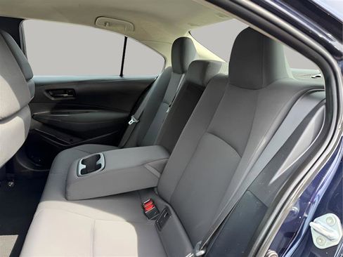 Used 2022 Toyota Corolla LE FWD image 19