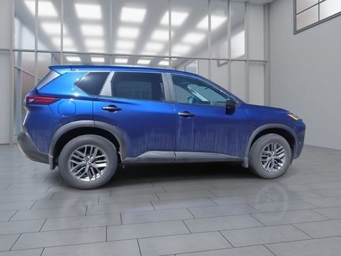 Certified 2023 Nissan Rogue S image 9
