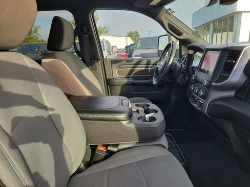 Used 2024 RAM 3500 Big Horn AWD/4WD image 36
