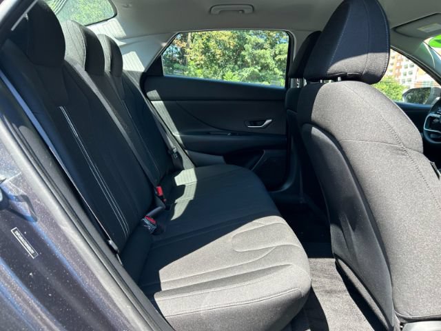 Used 2021 Hyundai Elantra SEL FWD image 29