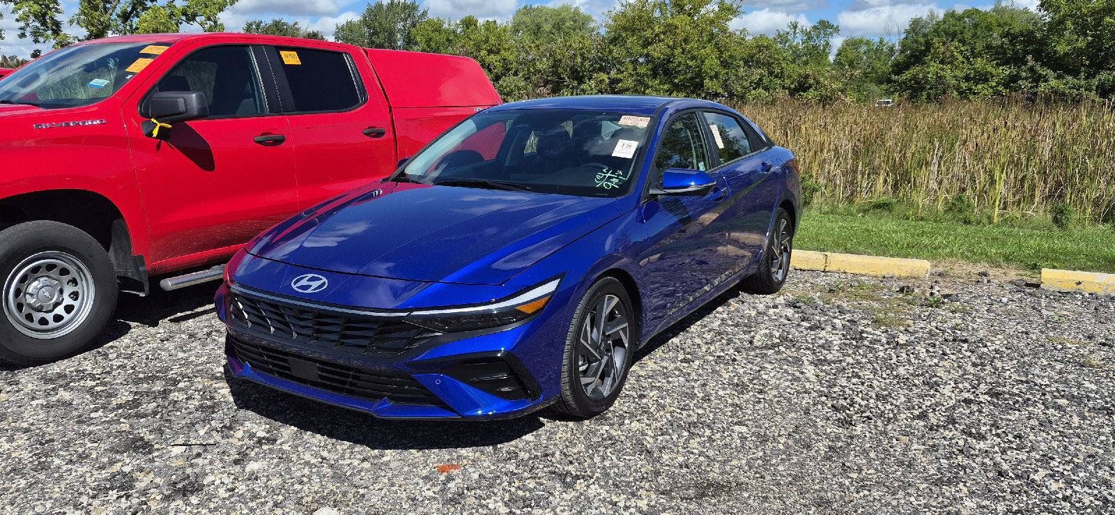 Used 2024 Hyundai Elantra Limited FWD image 1