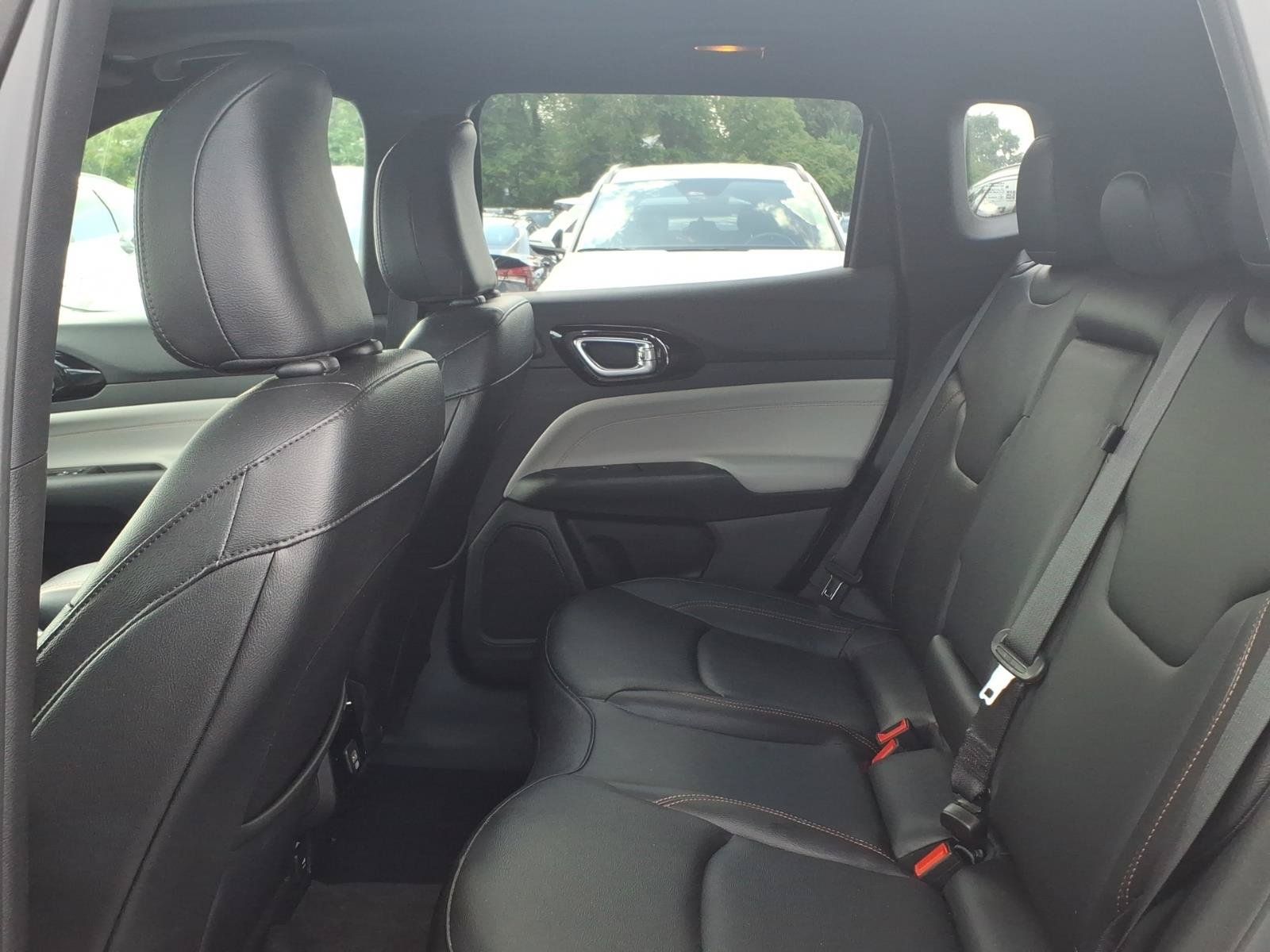 Used 2024 Jeep Compass Limited w/ Sun and Sound Group AWD/4WD image 16