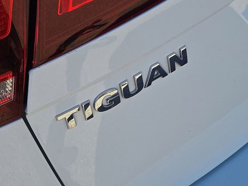 Used 2019 Volkswagen Tiguan S w/ Driver Assistance Package image 12