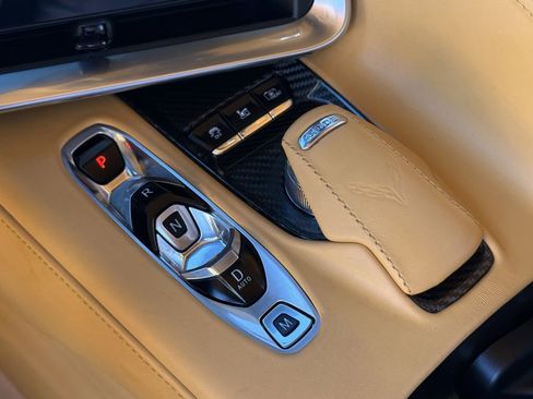 Used 2021 Chevrolet Corvette Stingray Premium Cpe w/ Z51 Performance Package image 19