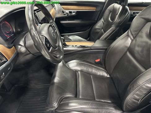 Used 2017 Volvo S90 T6 Inscription w/ Vision Package image 26