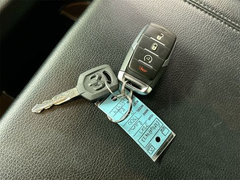 Used 2021 RAM 1500 Big Horn w/ Built-to-serve Edition image 12