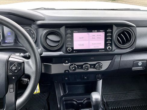 Used 2020 Toyota Tacoma SR w/ SR Convenience Package image 5