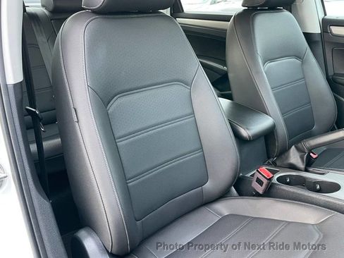 Used 2020 Volkswagen Passat 2.0T SE image 10