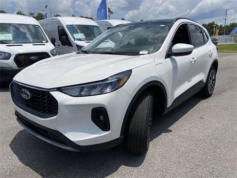 New 2025 Ford Escape SE image 6