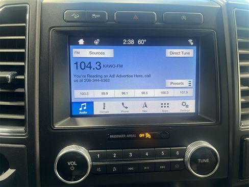 Used 2019 Ford Expedition Limited image 16