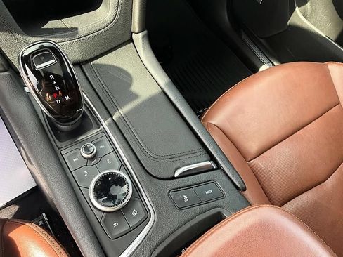 Used 2021 Cadillac XT5 Premium Luxury AWD/4WD image 23