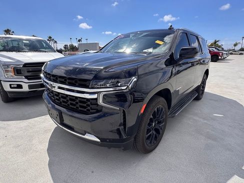 Used 2023 Chevrolet Tahoe LS image 3