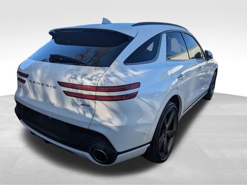 Used 2023 Genesis GV70 2.5T w/ Sport Prestige Package image 2