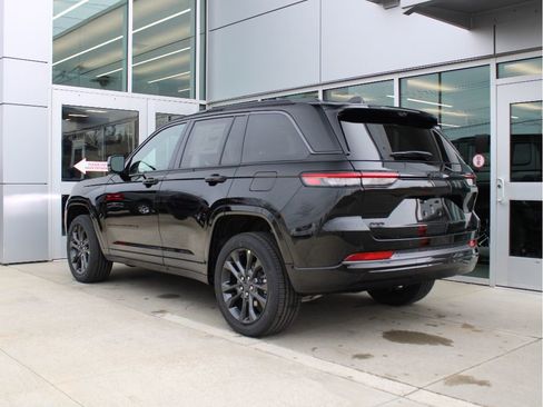 New 2026 Jeep Grand Cherokee Limited Reserve image 6