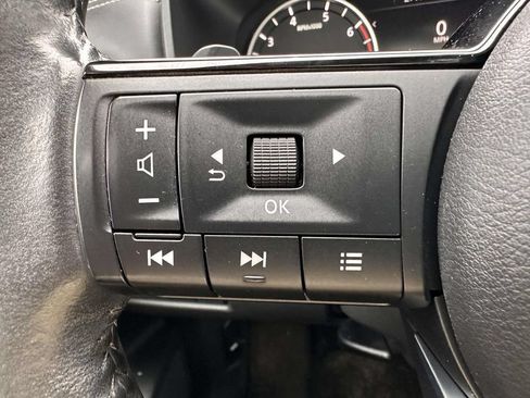 Used 2021 Nissan Rogue SV w/ Premium Package AWD/4WD image 17