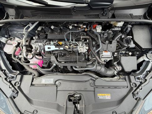 Used 2025 Toyota Prius LE image 30