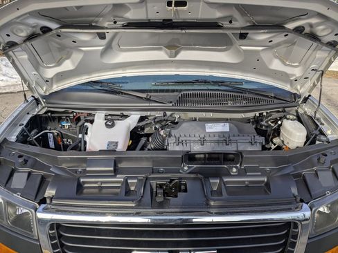 New 2025 GMC Savana 3500 LT w/ LT Preferred Equipment Group image 40