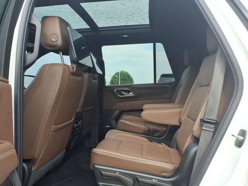 Certified 2024 Chevrolet Tahoe High Country AWD/4WD image 14
