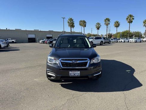 Used 2018 Subaru Forester 2.5i Premium w/ Popular Package #2A image 4