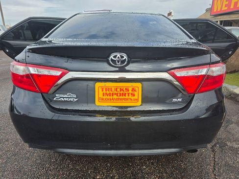Used 2016 Toyota Camry SE image 37