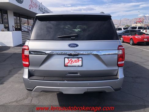 Used 2020 Ford Expedition XLT image 6