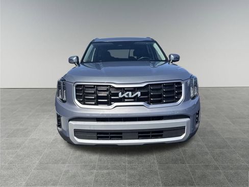 Used 2025 Kia Telluride S image 9