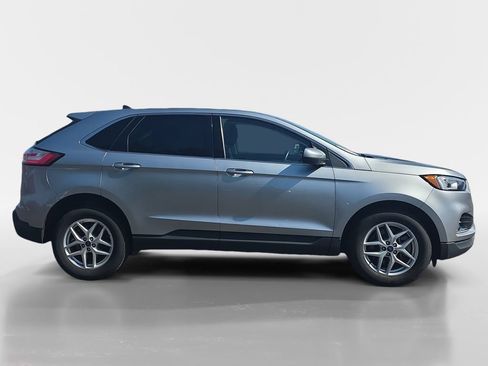 Used 2022 Ford Edge SEL AWD/4WD image 3