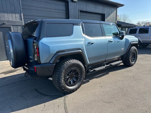 Used 2024 GMC Hummer EV 3X w/ Omega Edition AWD/4WD image 3