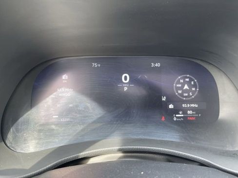 Used 2023 Toyota Highlander Platinum AWD/4WD image 16