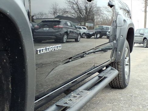 Used 2019 Chevrolet Colorado Z71 image 36