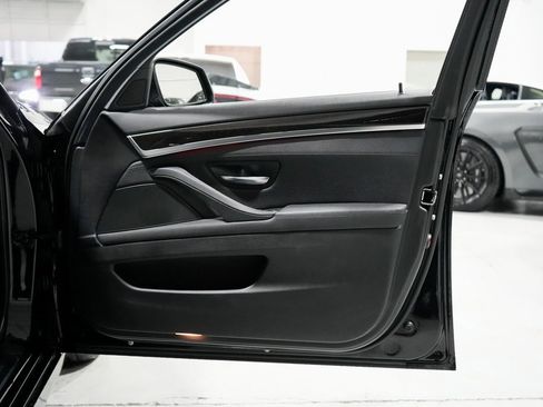 Used 2015 BMW 528i Sedan image 30