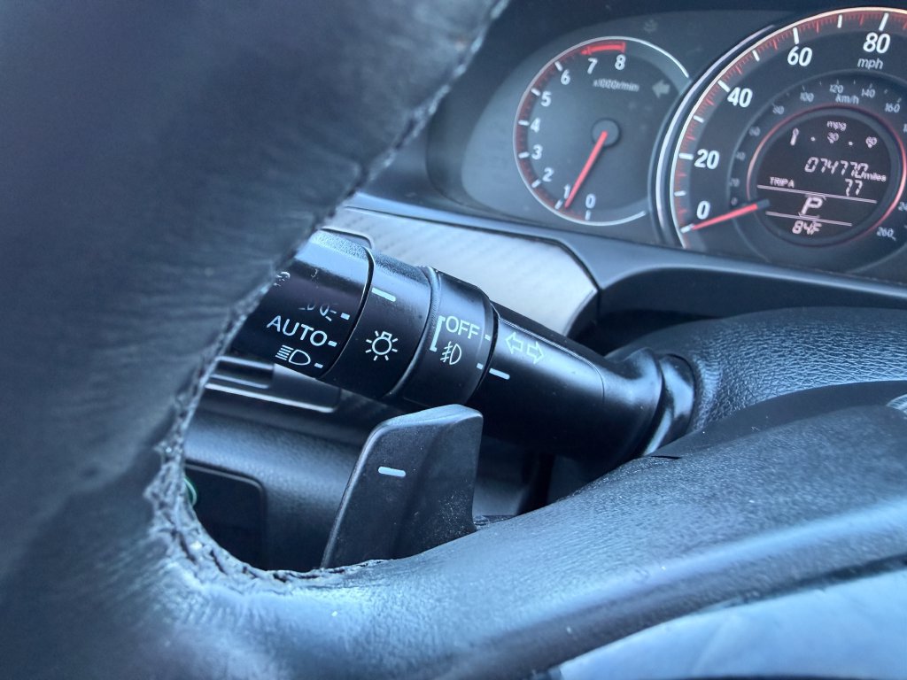 Used 2016 Honda Accord Sport image 19