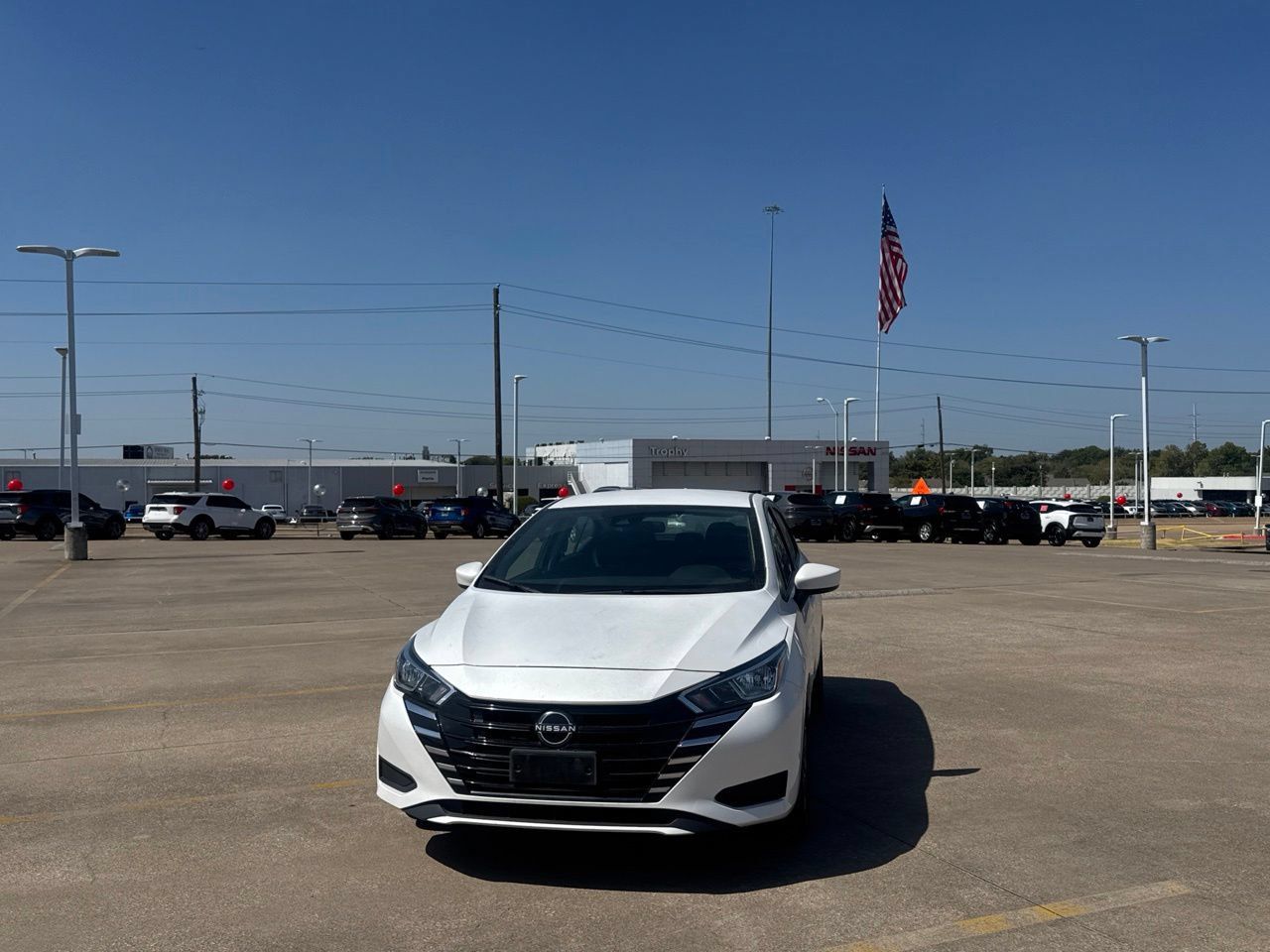 Certified 2023 Nissan Versa SV FWD image 8