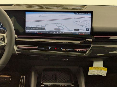 New 2026 BMW 530i RWD image 25