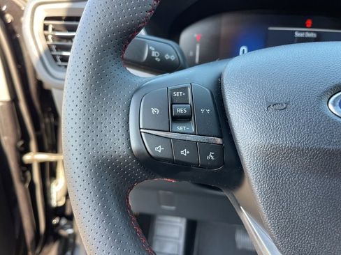 Used 2025 Ford Escape ST-Line image 19