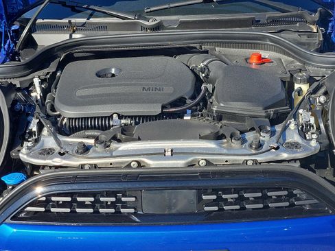 Used 2025 MINI Cooper 2-Door Hardtop image 26