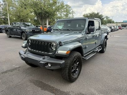 Used 2025 Jeep Gladiator Sport