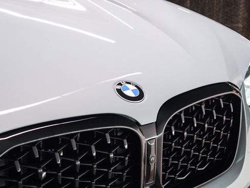 Used 2023 BMW X4 xDrive30i w/ M Sport Package AWD/4WD image 9